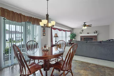 Dining - 7 Baron Ridge Ct, O'fallon, MO 63366 photo 3 of 3