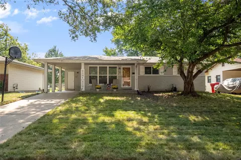 1480 Angelus Dr, Florissant, MO 63031