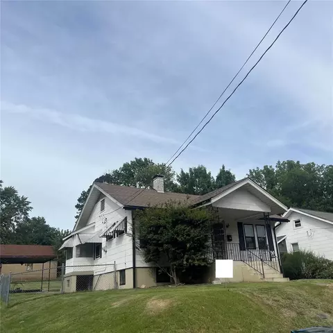 9035 Argyle Ave, Saint Louis, MO 63114