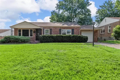 9462 Adler Ave, Saint Louis, MO 63137