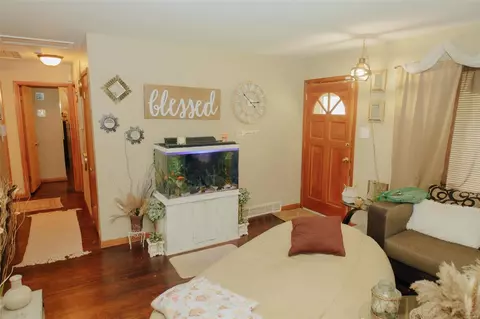 1002 Hutton Pl, Ferguson, MO 63135 photo 3