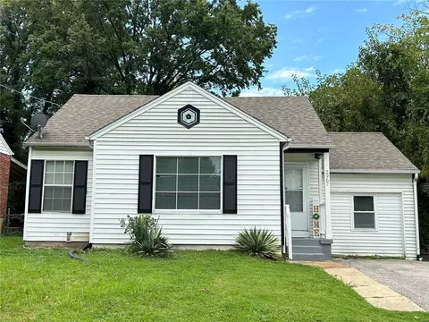 2967 Hilleman Ave, Saint Louis, MO 63114