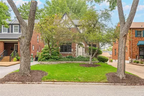 7835 Cornell Ave, University City, MO 63130