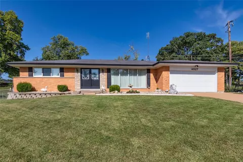 4027 Lynton Dr, Saint Louis, MO 63129