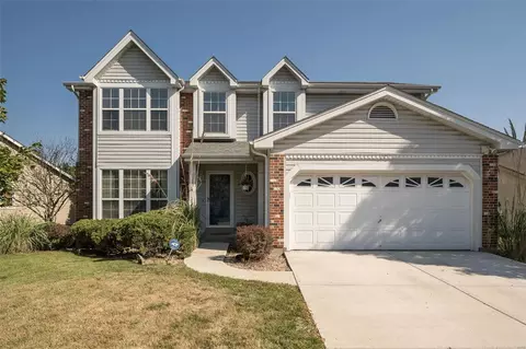 2724 Chapel View Dr, Florissant, MO 63031
