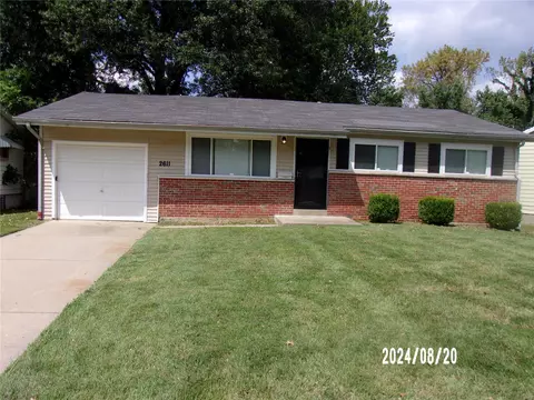 2611 Daman Ct, Saint Louis, MO 63136