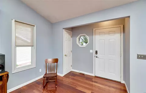 Entry Way - 248 Rose Wind Dr, O'fallon, MO 63366 photo 4 of 6