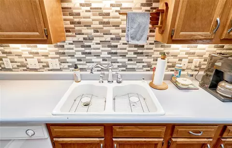 Kitchen - 248 Rose Wind Dr, O'fallon, MO 63366 photo 5 of 5