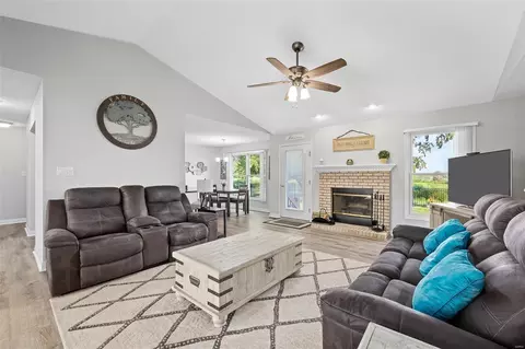 138 Mccluer Dr, O'fallon, MO 63368 photo 34
