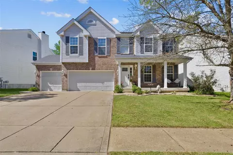 5822 Birchmont Place Dr, Saint Louis, MO 63129