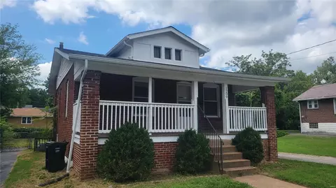 1209 Griefield Pl, Saint Louis, MO 63133