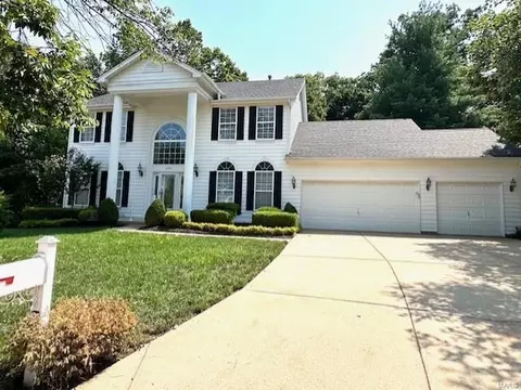 2256 Crimson View Dr #63011, Wildwood, MO 63011