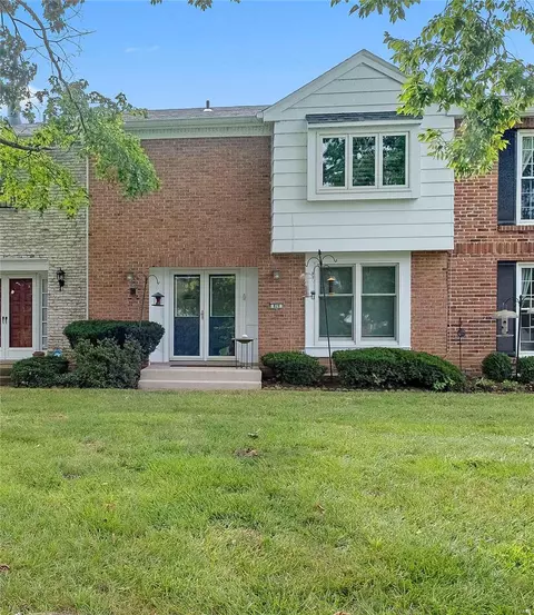 819 Amolac Dr, Saint Louis, MO 63141