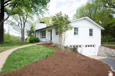 1800 Pond Hill Ct, Wildwood, MO 63038