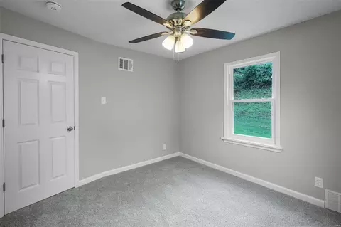 Bedroom - 1038 Willmann Ct, Saint Louis, MO 63135 photo 4 of 5