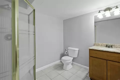 Bath - 6 Broadridge Ct, Black Jack, MO 63033 photo 5 of 5