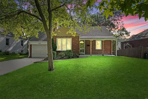 972 N Geyer Rd, Saint Louis, MO 63122