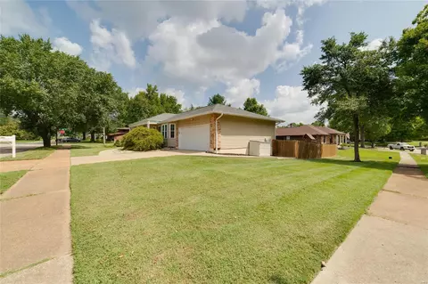 Exterior - 10702 Roxanna Dr, Sappington, MO 63128 photo 4 of 12