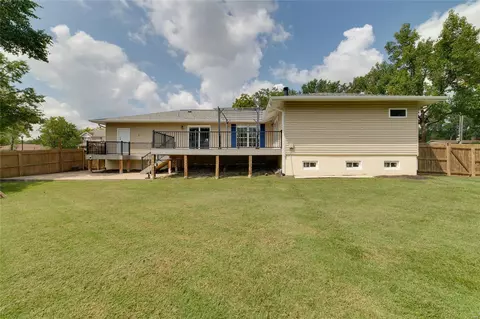 Exterior - 10702 Roxanna Dr, Sappington, MO 63128 photo 5 of 12