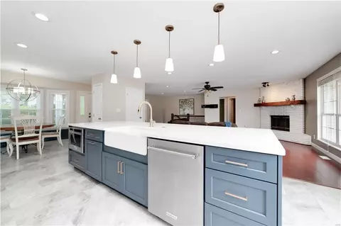 Kitchen - 10702 Roxanna Dr, Sappington, MO 63128 photo 3 of 6