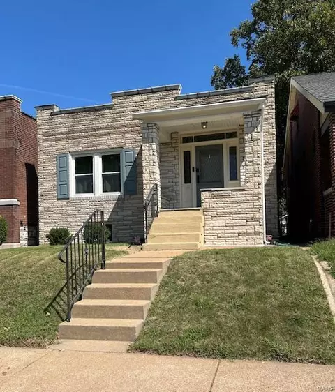 5211 Lisette Ave, Saint Louis, MO 63109