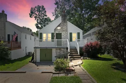 5702 Welmering Dr, Saint Louis, MO 63123