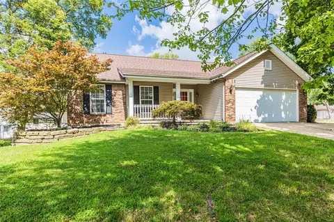 2949 Galaxy Pl, Maryland Heights, MO 63043