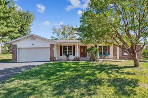 2164 Sencove Ln, Saint Louis, MO 63146