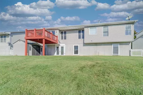 Exterior - 13 Andrew Ct, O'fallon, MO 63368 photo 5 of 13