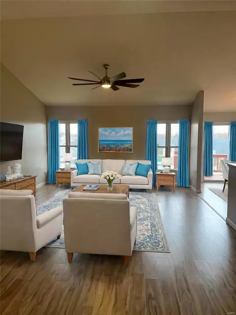 Living - 13 Andrew Ct, O'fallon, MO 63368 photo 1 of 6