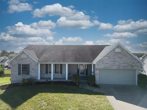 Exterior - 13 Andrew Ct, O'fallon, MO 63368 photo 11 of 13