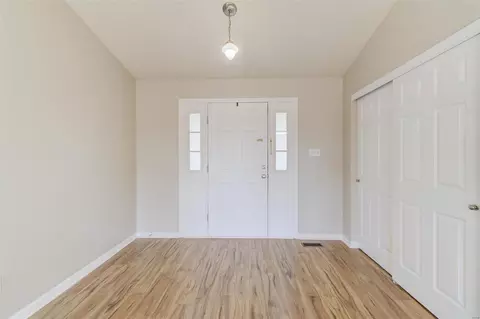 Entry Way - 13 Andrew Ct, O'fallon, MO 63368 photo 1 of 5