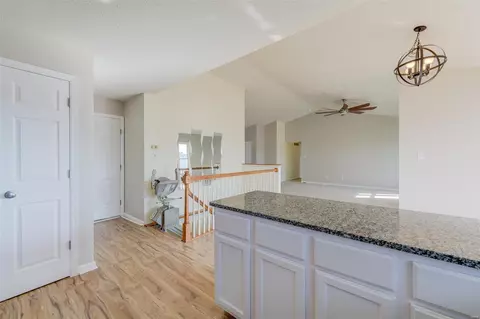 Entry Way - 13 Andrew Ct, O'fallon, MO 63368 photo 3 of 5