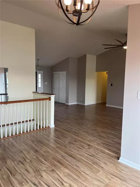 Entry Way - 13 Andrew Ct, O'fallon, MO 63368 photo 2 of 5