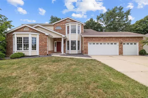 5606 Summerside Trl, Saint Louis, MO 63128