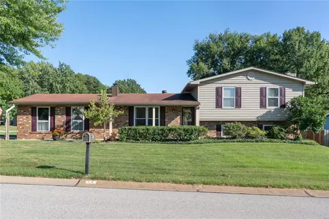87 Jane Dr, Saint Peters, MO 63376