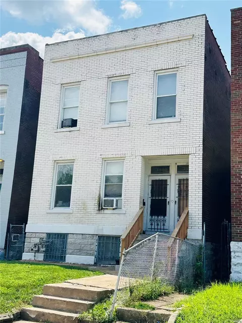 3860 Evans Ave, Saint Louis, MO 63113