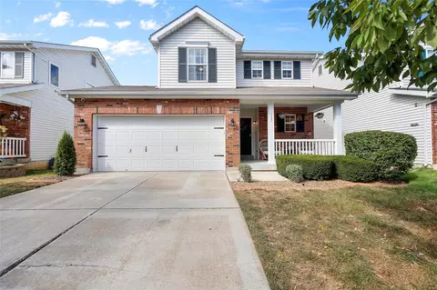 133 Roxbury Dr, O'fallon, MO 63366 photo 2