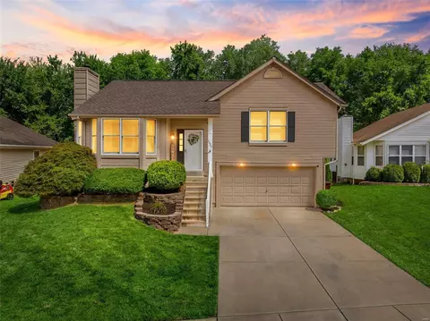 1520 Brittany Cv, Cottleville, MO 63304