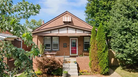 4355 Ellenwood Ave, Saint Louis, MO 63116