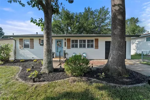 312 Martigney Dr, Saint Louis, MO 63129