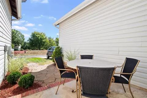336 Heritage Commons Cir, O'fallon, MO 63368 photo 26