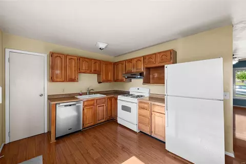 Kitchen - 622 Auber Dr, Manchester, MO 63011 photo 1 of 2