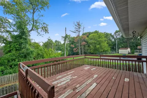Exterior - 622 Auber Dr, Manchester, MO 63011 photo 8 of 10