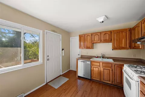 Kitchen - 622 Auber Dr, Manchester, MO 63011 photo 2 of 2