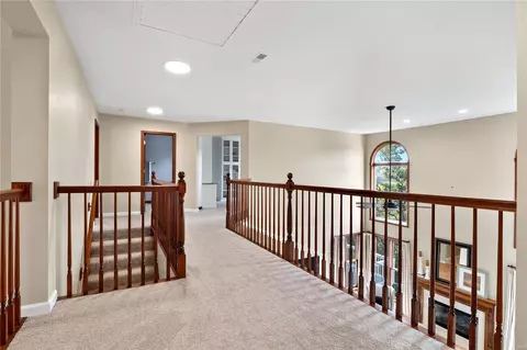 1058 Kiefer Ridge Dr, Ballwin, MO 63021 photo 19
