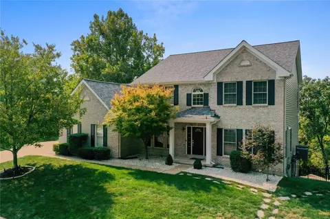 1058 Kiefer Ridge Dr, Ballwin, MO 63021