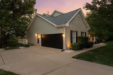 1058 Kiefer Ridge Dr, Ballwin, MO 63021 photo 29
