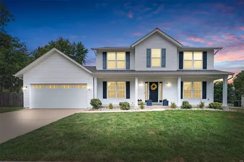 745 Winterfield Dr, St. Peters, MO 63304