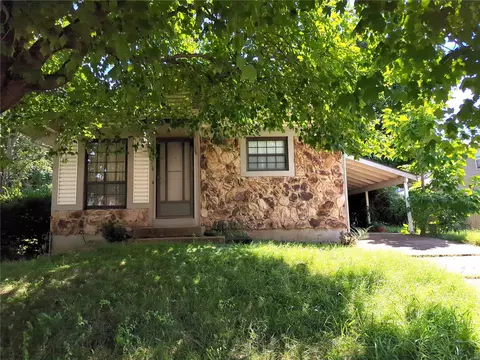 2714 Saint Vincent Ave, Saint Louis, MO 63104